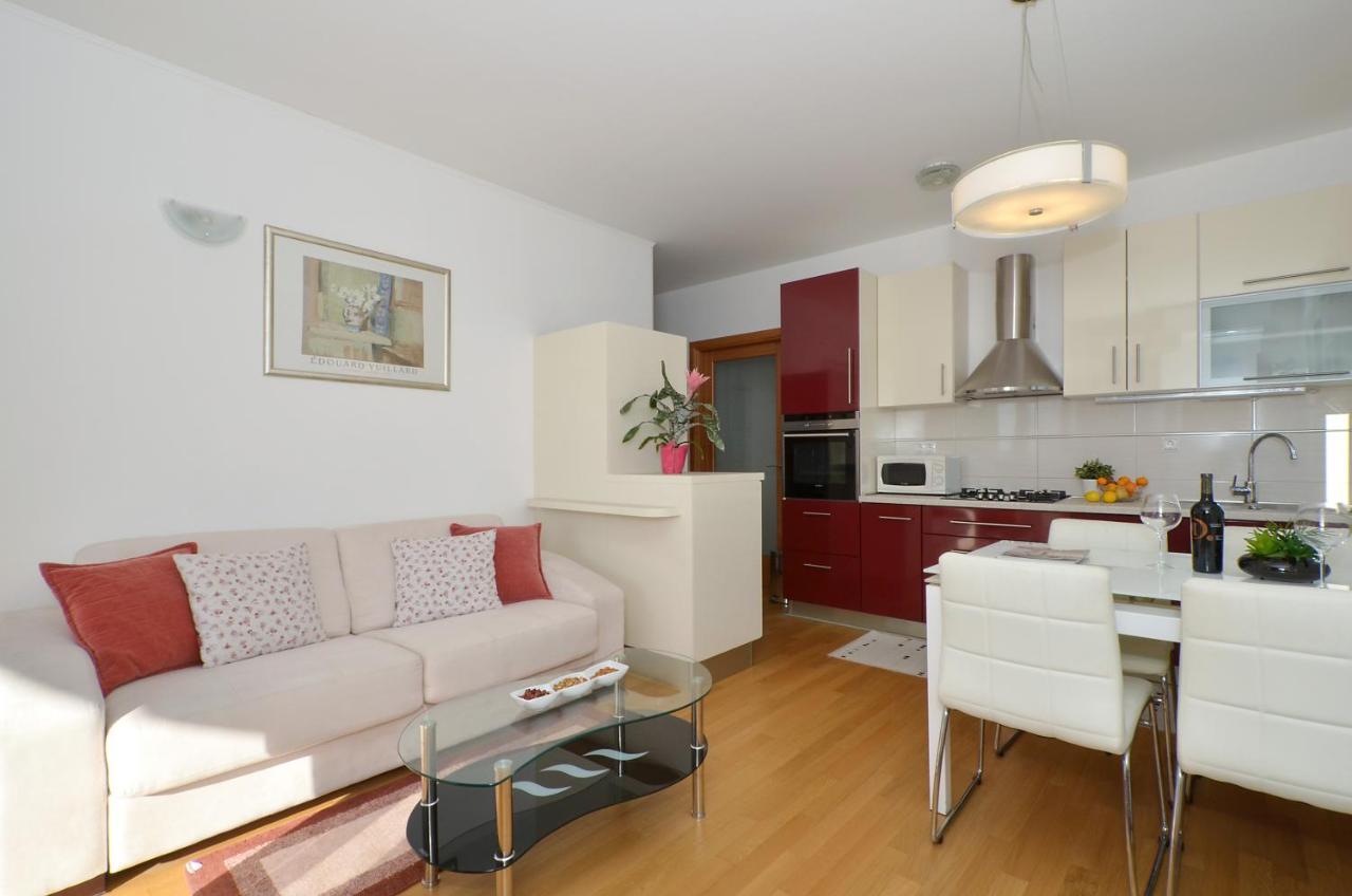 Apartmani Adela 솔린 외부 사진