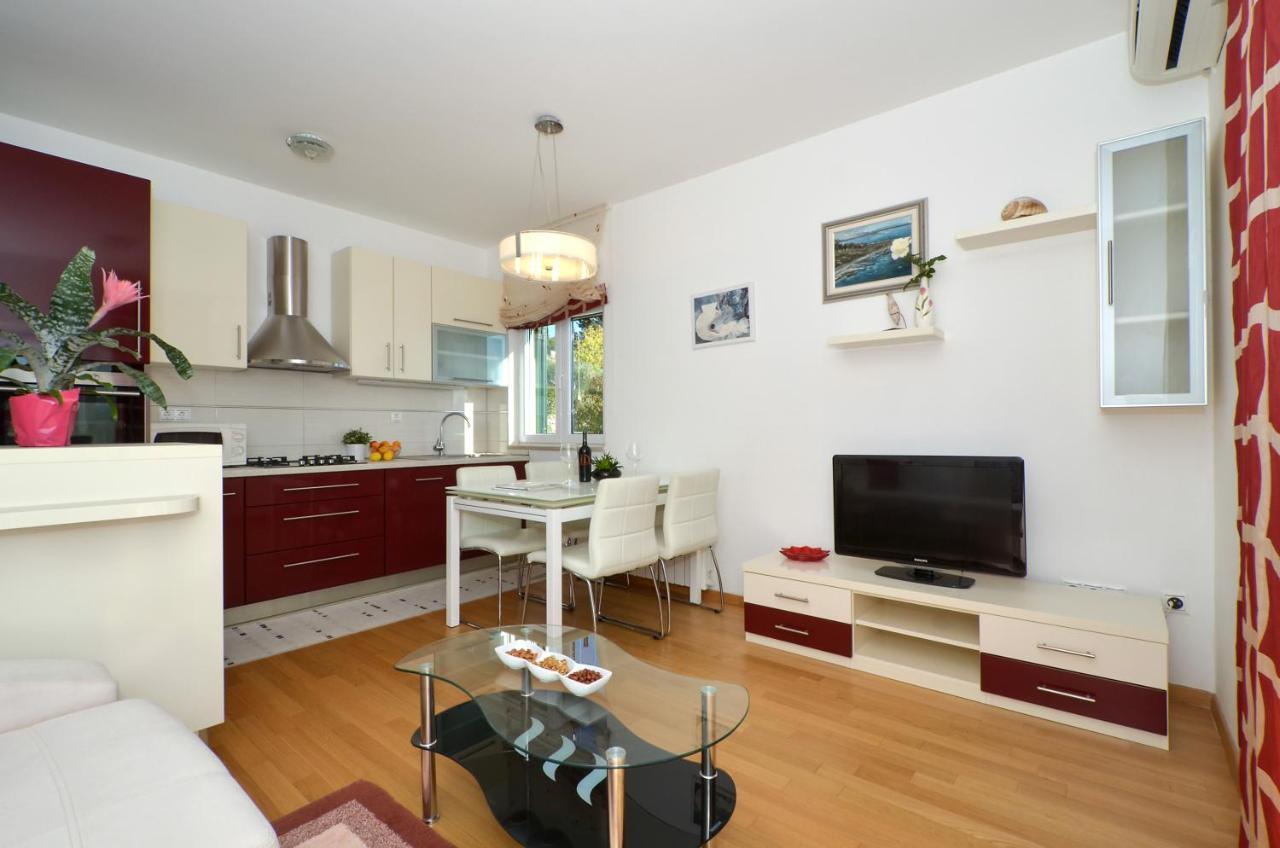 Apartmani Adela 솔린 외부 사진