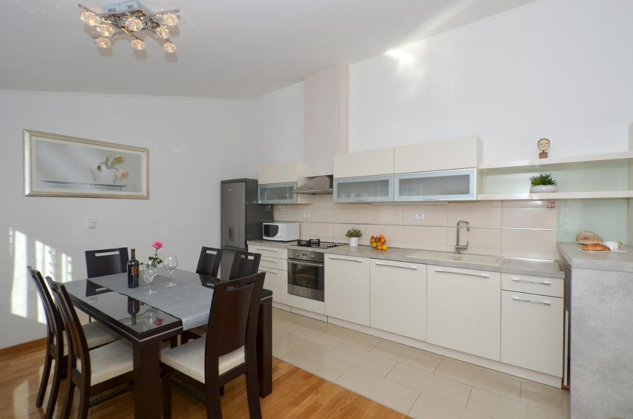 Apartmani Adela 솔린 외부 사진