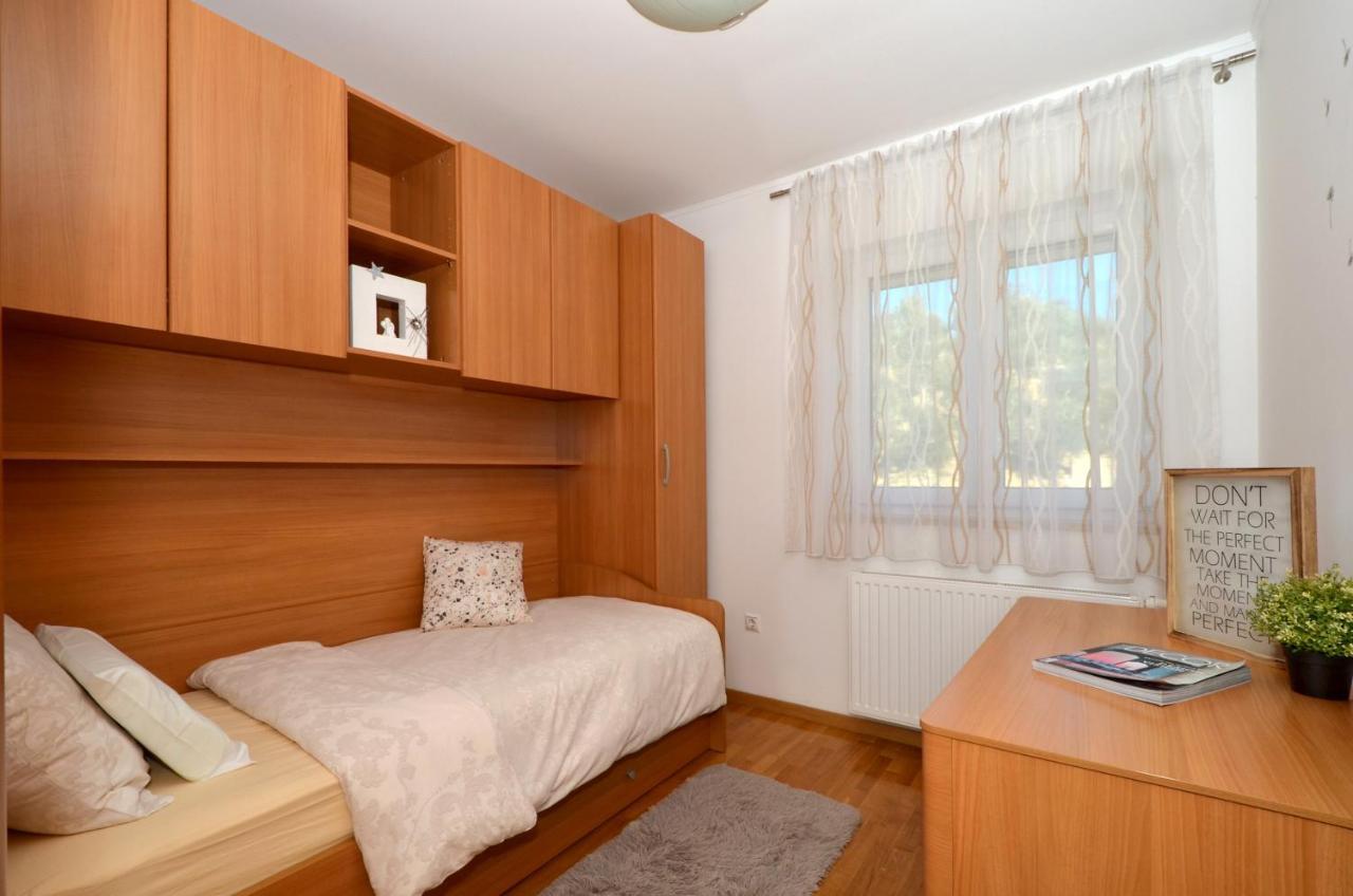 Apartmani Adela 솔린 외부 사진