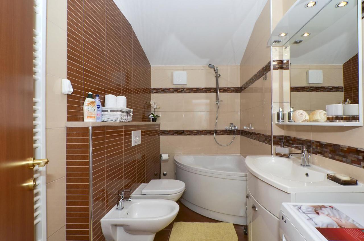 Apartmani Adela 솔린 외부 사진